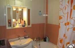 Vanzare 2 camere, 48 mp, decomandat, zona Florilor! Loc de parcare!