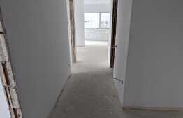 Apartament 3 camere, 75 mp