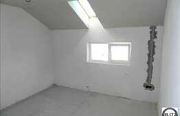 Apartament la mansarda, semifinisat, 2 camere decomandate, 56 mp. Loc de parcare