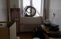 Vanzare apartament 3 camere, 63,5 mp, boxa subsol, zona centrala