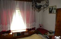 Vanzare 3 camere, decomandat, 65 mp, etaj intermediar, zona Jupiter