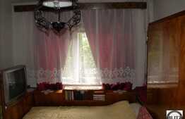 Vanzare 3 camere, decomandat, 65 mp, etaj intermediar, zona Jupiter