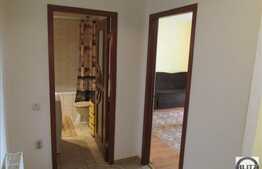 Apartament cu 1 camera, decomandat, 37 mp, balcon, zona strazii Florilor!
