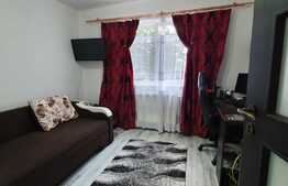 Apartament 4 camere, cu loc de parcare, zona Noua