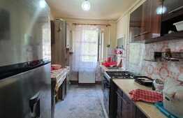 Apartament 4 camere, cu loc de parcare, zona Noua