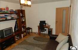 Vanzare 4 camere, 78 mp utili, zona Dambovitei, cu garaj, parcare si 2 boxe