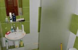 Vanzare 4 camere, 78 mp utili, zona Dambovitei, cu garaj, parcare si 2 boxe