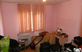 Vanzare 4 camere, 78 mp utili, zona Dambovitei, cu garaj, parcare si 2 boxe