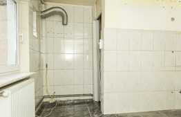 Apartament 4 camere, decomandat, 91 mp, zona strazii Bucuresti