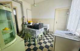 Apartament de 76 mp în imobil tip casă, Gruia