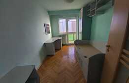 Apartament 4 camere, decomandat, 77 mp, zona strazii Bucuresti, preluare de chiriasi!