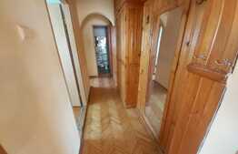 Apartament 4 camere, decomandat, 77 mp, zona strazii Bucuresti, preluare de chiriasi!