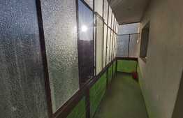 Apartament 4 camere, decomandat, 77 mp, zona strazii Bucuresti, preluare de chiriasi!