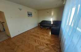 Apartament 4 camere, decomandat, 77 mp, zona strazii Bucuresti, preluare de chiriasi!