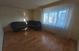 Apartament 4 camere, decomandat, 77 mp, zona strazii Bucuresti, preluare de chiriasi!