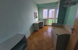 Apartament 4 camere, decomandat, 77 mp, zona strazii Bucuresti, preluare de chiriasi!