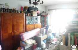 Vanzare apartament 3 camere, 70 mp, decomandat, zona Iulius Mall