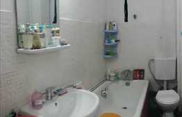 Vanzare apartament 3 camere, 70 mp, decomandat, zona Iulius Mall