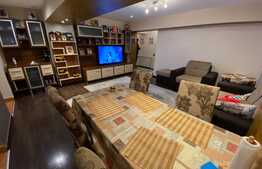 Apartament de 4 camere, 90 mp, decomandat, zona Racadau 