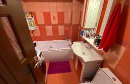 Apartament de 4 camere, 90 mp, decomandat, zona Racadau 