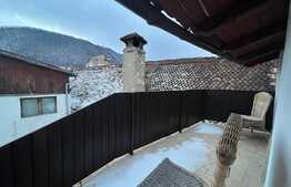 Apartament la casa 96 mp, in Centrul Istoric