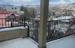 Apartament 5 camere, 111 mp, terasa, view superb, imobil cu 4 apartamente, Gruia