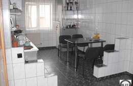 Vanzare apartament 3 camere, 65 mp utili
