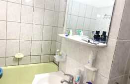 Apartament de 2 camere, decomandat, 54 mp, parcare, Intre Lacuri