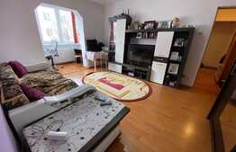 Apartament de 3 camere, 60 mp, zona Tractorul 