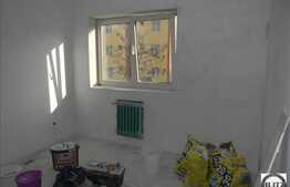 Vanzare 2 camere semidecomandate, in curs de renovare, izolat interior complet