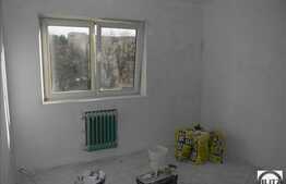 Vanzare 2 camere semidecomandate, in curs de renovare, izolat interior complet