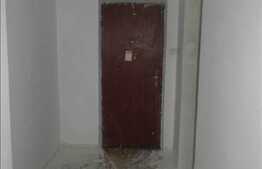 Vanzare 2 camere semidecomandate, in curs de renovare, izolat interior complet