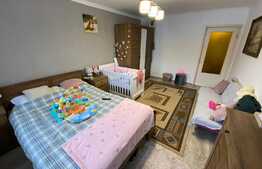 Apartament de 2 camere, 49 mp, decomandat, zona Tractorul 