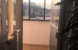 Apartament 2 camere, 55 mp, parcare, 2 balcoane, zona strazii Lunii 