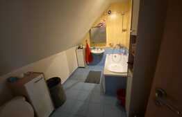 Casa de 284 mp, impartit in 3 apartamente, teren 503 mp, Str. Grivitei Comision 0%!