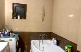 Apartament de 3 camere, ultrafinisat, 2 parcari subterane, zona MOL