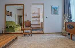 Casa formata din 2 apartamente independente, Centrul Istoric