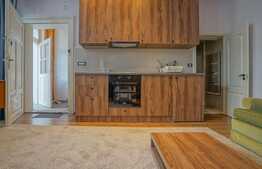 Casa formata din 2 apartamente independente, Centrul Istoric