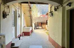Casa formata din 2 apartamente independente, Centrul Istoric