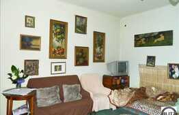 Vanzare apartament in imobil tip casa, 100 mp, loc parcare in curte