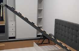 Apartament de 2 camere, 55 mp, garaj, zona Vivo