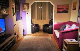 Apartament de 2 camere, decomandat, etaj intermediar, 3 locuri parcare, Făget