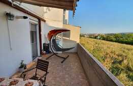 Garsoniera de 30 mp, terasa de 20 mp, zona Lombului