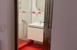 Apartament 3 camere semidecomandate, zona Sub Cetate