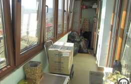 Apartament cu 2 camere, 56 mp plus balcon, 2 locuri de parcare cu CF, zona Terra