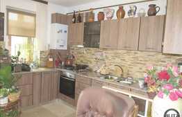 Apartament cu 2 camere, 56 mp plus balcon, 2 locuri de parcare cu CF, zona Terra