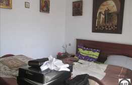 Apartament cu 2 camere, 56 mp plus balcon, 2 locuri de parcare cu CF, zona Terra