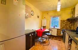 Apartament de 3 camere, 65 mp, parcare, zona strazii Fantanele