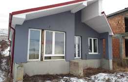 Oportunitate ! Casa individuala Campenesti 100mp utili, terasa ponton lac 