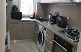 Apartament cu 2 camere, etaj intermediar, zona Minerva 